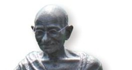 คานธี ผู้นำทางการเมืองและจิตวิญญาณของอินเดีย