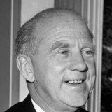 แวร์เนอร์ ไฮเซนเบิร์ก (ค.ศ.1901–1976) นักฟิสิกส์ทฤษฎีชาวเยอรมัน