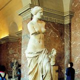 Venus de Milo (พิพิธภัณฑ์ลูฟร์, ปารีส)