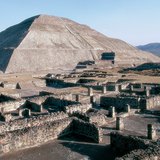 ซากปรักหักพังของเมืองหลวงแอซเท็ก Tenochtitlan