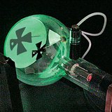 รังสีแคโทดเดินทางเป็นเส้นตรง