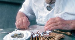 การทำลูกไม้บรัสเซลส์