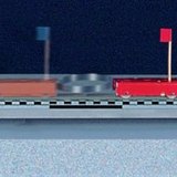 รถสองคันที่มีมวลเท่ากันชนกันอย่างยืดหยุ่นและแลกเปลี่ยนความเร็ว