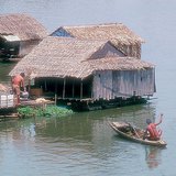 บ้านลอยน้ำในเอเชียตะวันออกเฉียงใต้