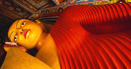 พระนอน