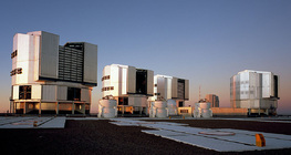 กล้องโทรทรรศน์วิทยุของ Very Large Telescope (VLT)