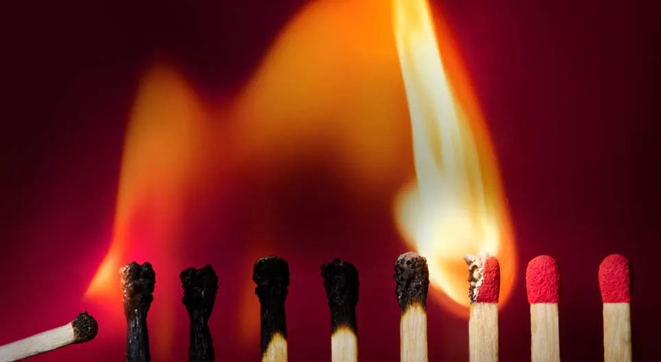 มาเล่นไฟกัน