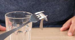 เคล็ดลับการจัดโต๊ะภาชนะให้สมดุล