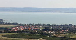 ทะเลสาบจากการแปรสันฐานของแผ่นธรณี