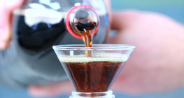 ปฏิกิริยาของโค้กกับนม